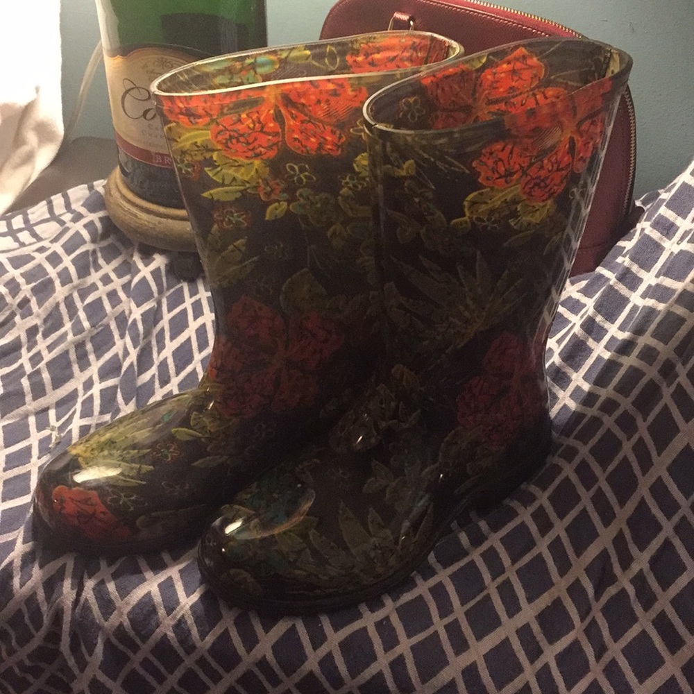 Rain boots
